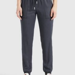 Am billigsten ❤️ Khujo MARIZA - Jogginghose - Grau Gewaschen, Damen 🎉