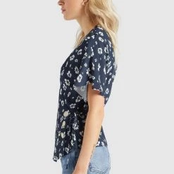 Coupon 🧨 Khujo GIOVANNA - Bluse - Blau-weiß Geblümt, Damen ❤️ -khujo Verkaufsladen 9ad2dfe37ca04ec3ace70eed809bc64f