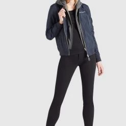 Coupon 🔔 Khujo LARIFA - Bomberjacke - Dunkelblau, Damen 😉 -khujo Verkaufsladen bab8469bf80b410087d10ae2e4d5a8c6