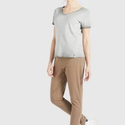 Am billigsten 🌟 Khujo BARU - T-Shirt Basic - Grau, Damen 🔥 16 Am billigsten 🌟 Khujo BARU - T-Shirt Basic - Grau, Damen 🔥 -khujo Verkaufsladen bc1fdd96a5484181a59e2a04e0be30a8